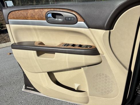 Used 2012 Buick Enclave Leather image 10
