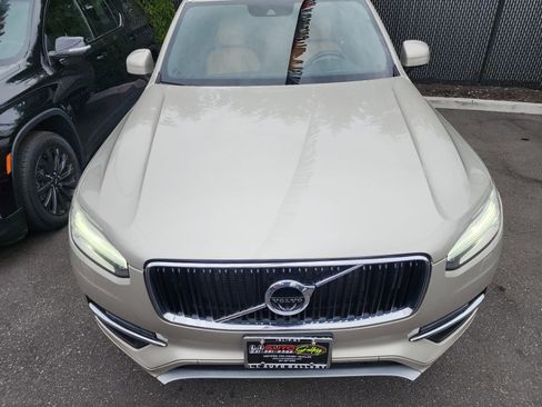 Used 2017 Volvo XC90 T6 Momentum w/ Vision Package AWD/4WD image 6