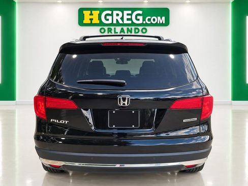 Used 2018 Honda Pilot Touring image 8