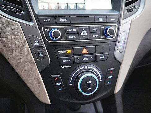 Used 2018 Hyundai Santa Fe Sport image 29