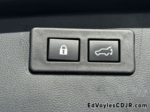 Used 2022 Subaru Outback Limited image 24