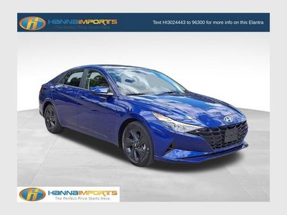 Used 2023 Hyundai Elantra SEL