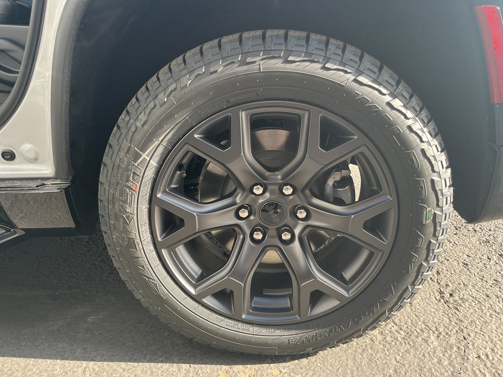 New 2026 Jeep Grand Wagoneer 4WD w/ Quick Order Packge 29V Upland image 22