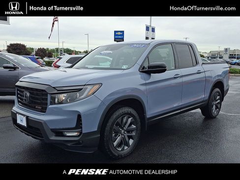 Certified 2023 Honda Ridgeline Sport image 1