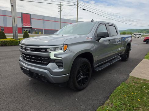 Used 2023 Chevrolet Silverado 1500 RST w/ Convenience Package II AWD/4WD image 8