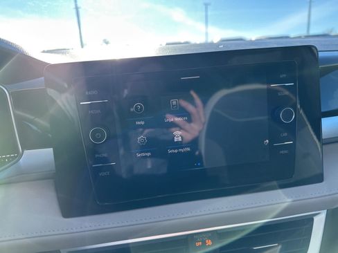 New 2026 Volkswagen Taos SE AWD/4WD image 44