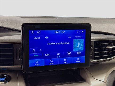 Used 2023 Ford Explorer XLT w/ Equipment Group 202A AWD/4WD image 14