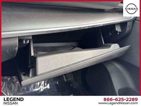 Used 2023 Nissan Rogue SV image 34