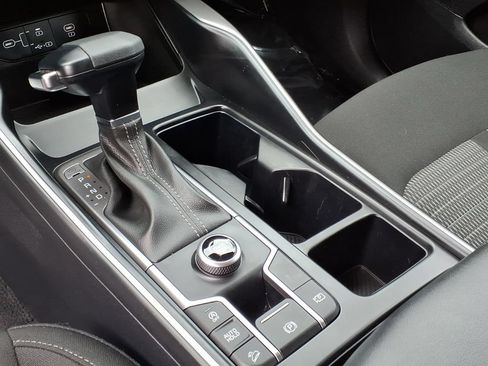 Certified 2024 Kia Sorento LX FWD image 20