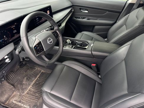 Used 2025 Nissan Murano SV AWD/4WD image 9