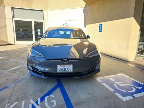 Used 2020 Tesla Model S Performance image 2