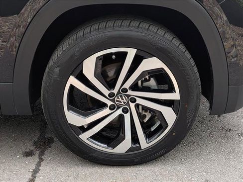 Certified 2023 Volkswagen Atlas SEL AWD/4WD image 7