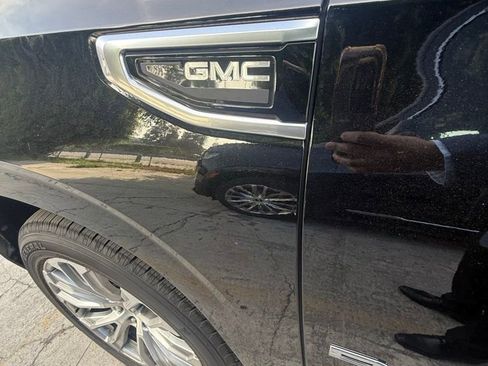 Used 2023 GMC Yukon Denali image 18