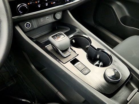 Used 2023 Nissan Rogue S AWD/4WD image 17