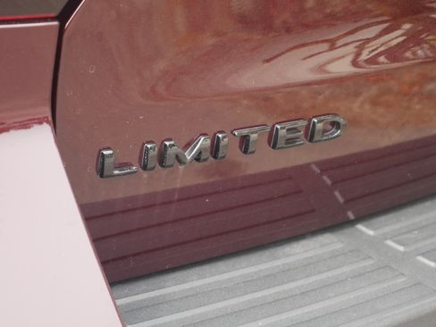 Certified 2024 Ford Expedition Limited AWD/4WD image 24