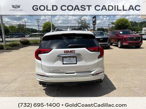 Used 2020 GMC Terrain Denali w/ Denali Premium Package AWD/4WD image 3