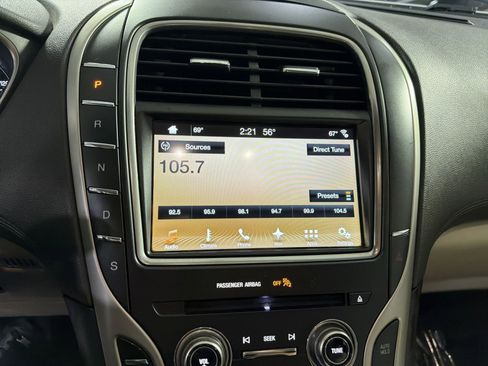 Used 2018 Lincoln MKX Reserve AWD/4WD image 37