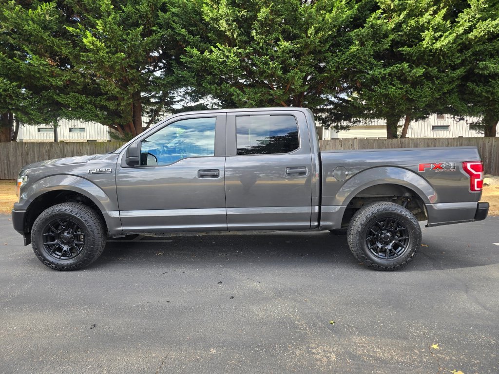 Used 2019 Ford F150 XL w/ Equipment Group 101A Mid AWD/4WD image 3