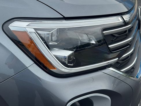 Used 2024 Volkswagen Atlas SE w/ Black Wheel Package FWD image 6