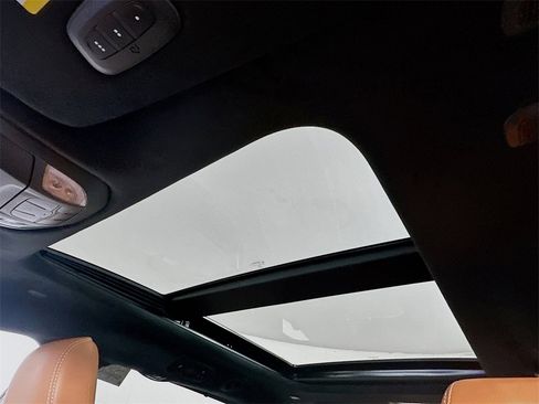 New 2026 Chrysler Pacifica Pinnacle image 14