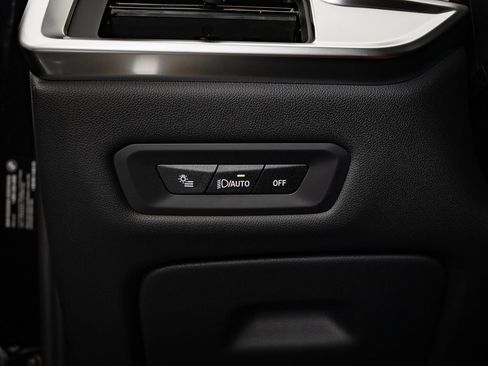 New 2026 BMW X5 xDrive40i w/ Climate Comfort Package image 44