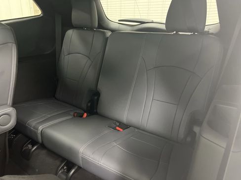 Used 2023 Buick Enclave Essence w/ Experience Buick Package AWD/4WD image 29