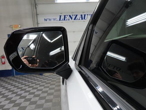 Used 2025 GMC Yukon AT4 Ultimate image 58