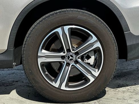 Used 2019 Mercedes-Benz GLC 300 image 3