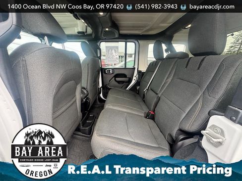 Used 2024 Jeep Wrangler Willys image 17