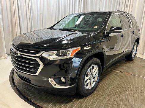 Used 2021 Chevrolet Traverse LT FWD image 25