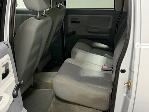 Used 2006 Dodge Dakota ST image 9