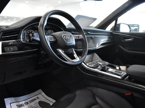 Certified 2025 Audi Q7 3.0T Premium w/ Convenience Package image 12