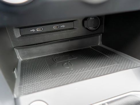 Used 2022 Volkswagen Taos SE image 30