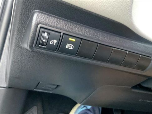 Used 2024 Toyota Corolla SE FWD image 33