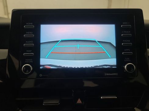 Used 2024 Toyota Camry SE image 32