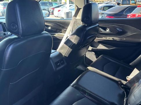 Used 2020 GMC Terrain SLT w/ Preferred Package image 12