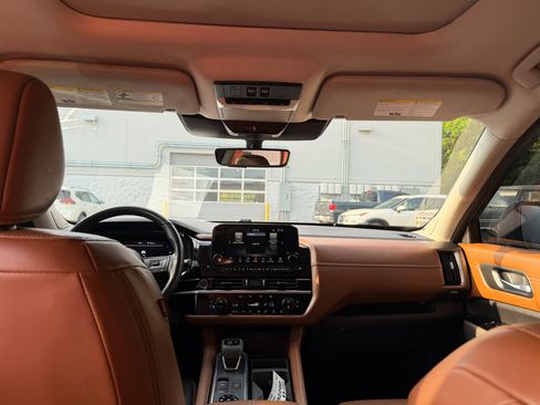 Certified 2023 Nissan Pathfinder Platinum AWD/4WD image 8
