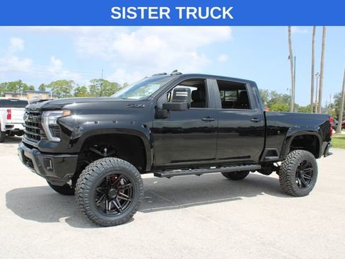 Used 2023 Chevrolet Silverado 2500 LT w/ True North Edition AWD/4WD image 5