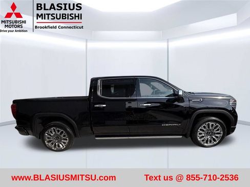 Used 2025 GMC Sierra 1500 Denali Ultimate AWD/4WD image 6