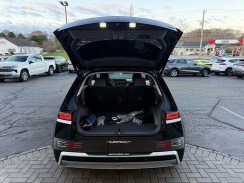 Used 2025 Hyundai Ioniq 5 SE image 13