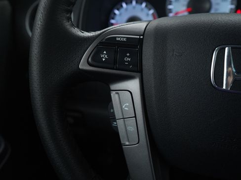 Used 2015 Honda Pilot Touring image 28