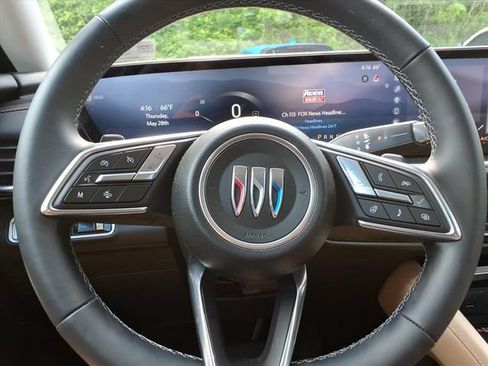 Used 2025 Buick Envision Preferred AWD/4WD image 17