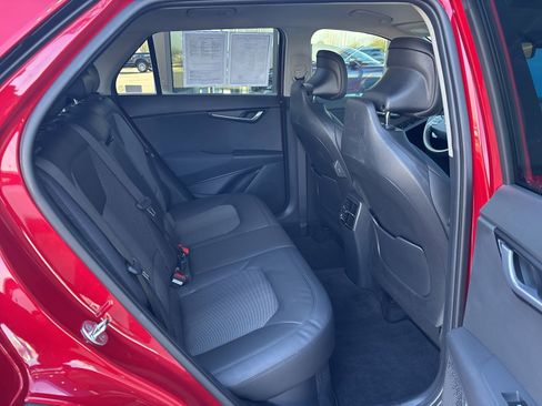 Used 2023 Kia Niro EX image 15