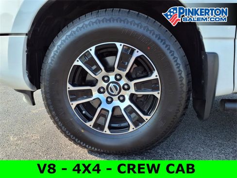 Used 2022 Nissan Titan SV w/ SV Convenience Package image 41