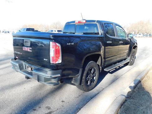 Used 2017 GMC Canyon SLT image 4