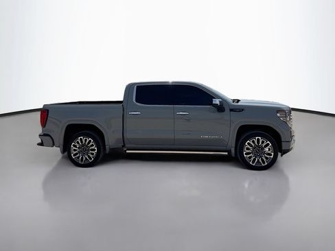 Used 2025 GMC Sierra 1500 Denali Ultimate AWD/4WD image 8