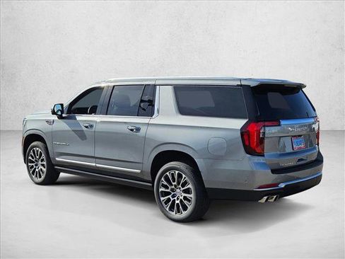 New 2026 GMC Yukon XL Denali w/ Sun & Power Step Package image 9
