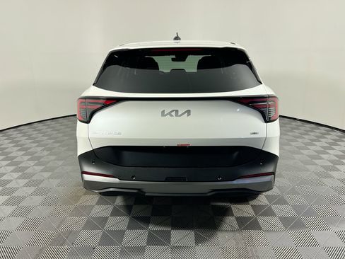 New 2026 Kia Sportage S image 4