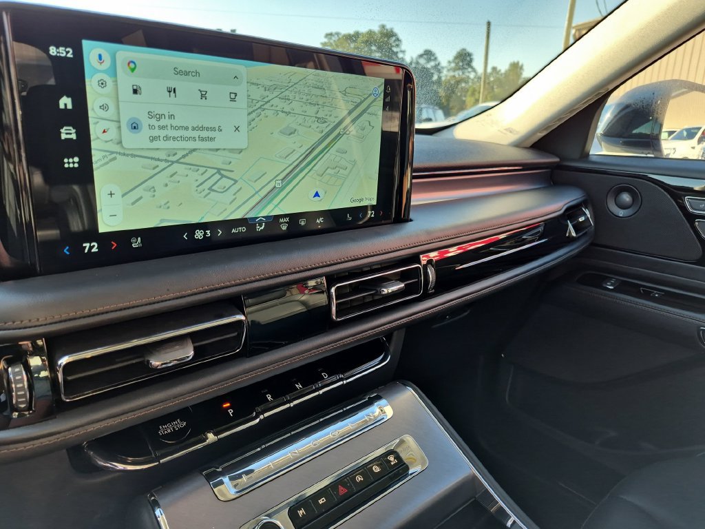Used 2025 Lincoln Aviator AWD w/ Equipment Group 101A image 19