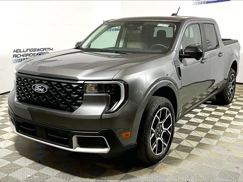 New 2025 Ford Maverick Lariat w/ 4K Tow Package image 1